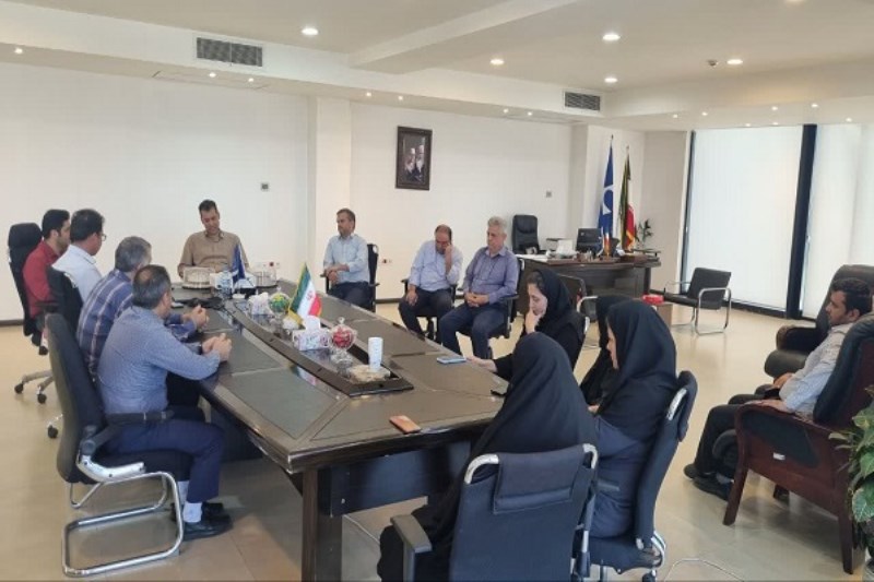 مدیر مجتمع معدنی انگوران از کارمندان مجتمع تقدیر کرد