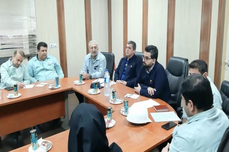 بیان صمیمی و صریح نقطه نظرات، دغدغه‌‌ ها و مشکلات کارکنان بخش مواد اولیه