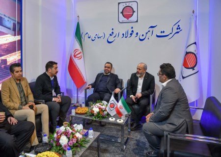 ارفع در نمایشگاه یزد؛ از معرفی ظرفیت‌ها تا بازدید استاندار