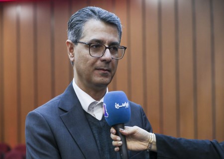 گام بزرگ فولاد زرین شهرکرد در تکمیل زنجیره ارزش با راه‌اندازی خط اسیدشویی