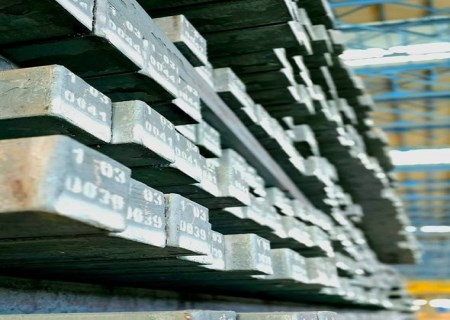 عرضه اعتباری چهارماهه؛ برگ برنده جدید فولاد غدیر نی‌ریز