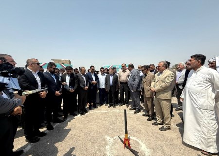فولاد اکسین خوزستان کلنگ‌ زنی مدرسه ۹ کلاسه در شکاره یک را آغاز کرد