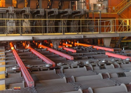عبور از تولید سال گذشته؛ فولاد کاوه رکورددار صنعت فولاد هرمزگان