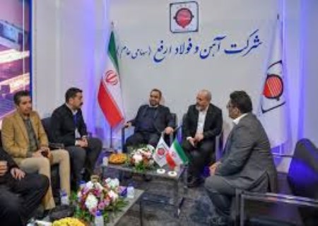 ارفع در نمایشگاه یزد؛ از معرفی ظرفیت‌ها تا بازدید استاندار