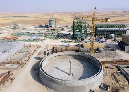 عبور پیشرفت احداث کارخانه احیای مستقیم بیجار از 55.2 درصد